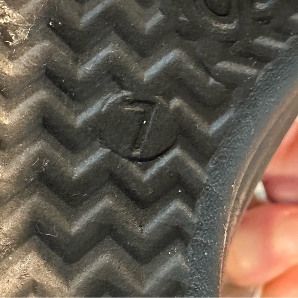 *NWOT” Skechers Women's Wedge Sandals  White/Black - Picture 3 of 6